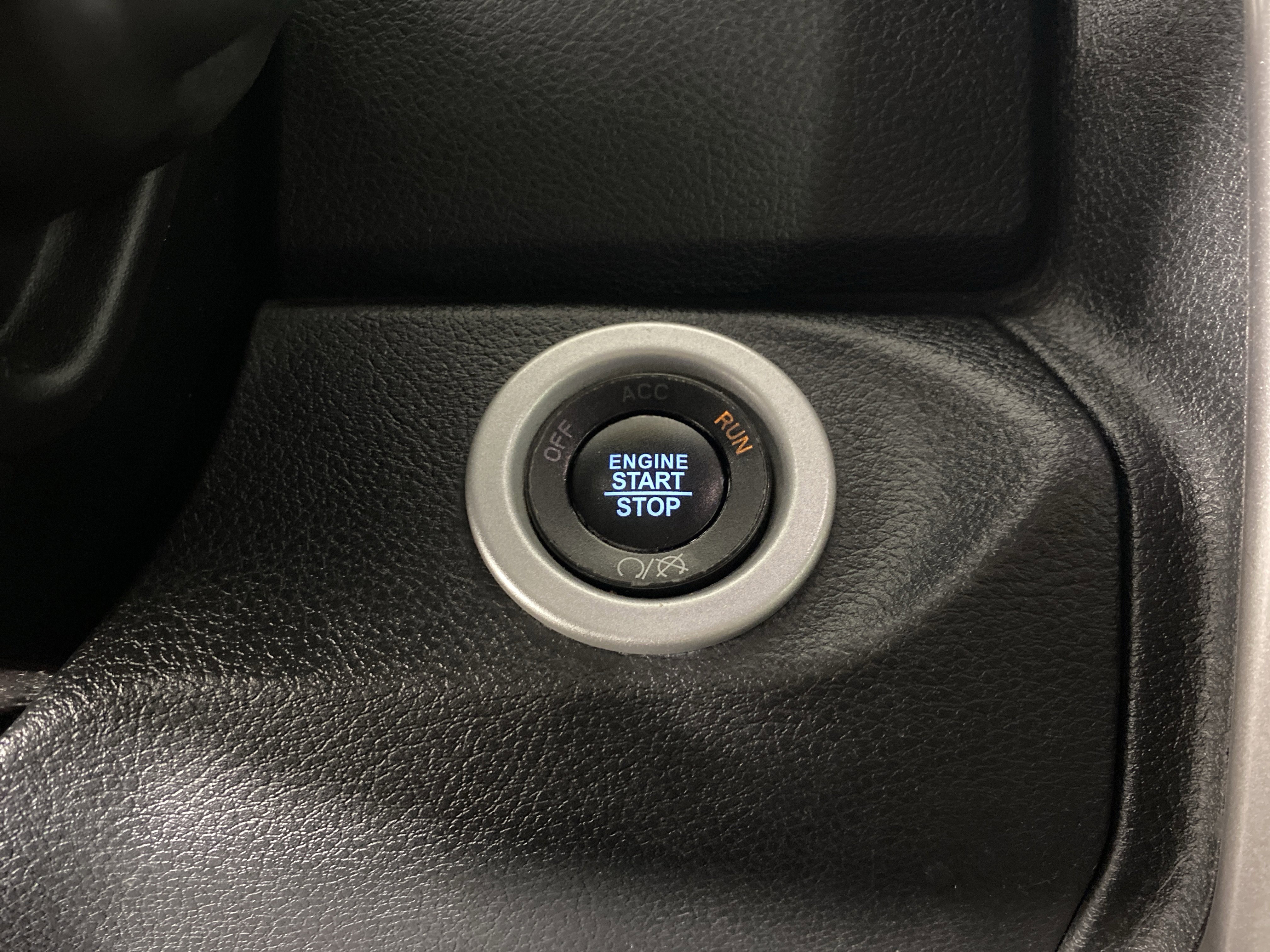 Used 2018 RAM 2500 Limited image 27