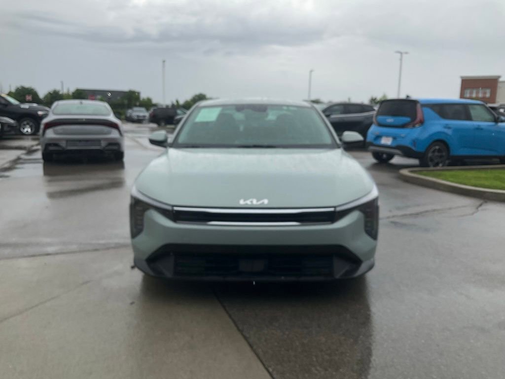 Used 2025 Kia K4 FWD image 8