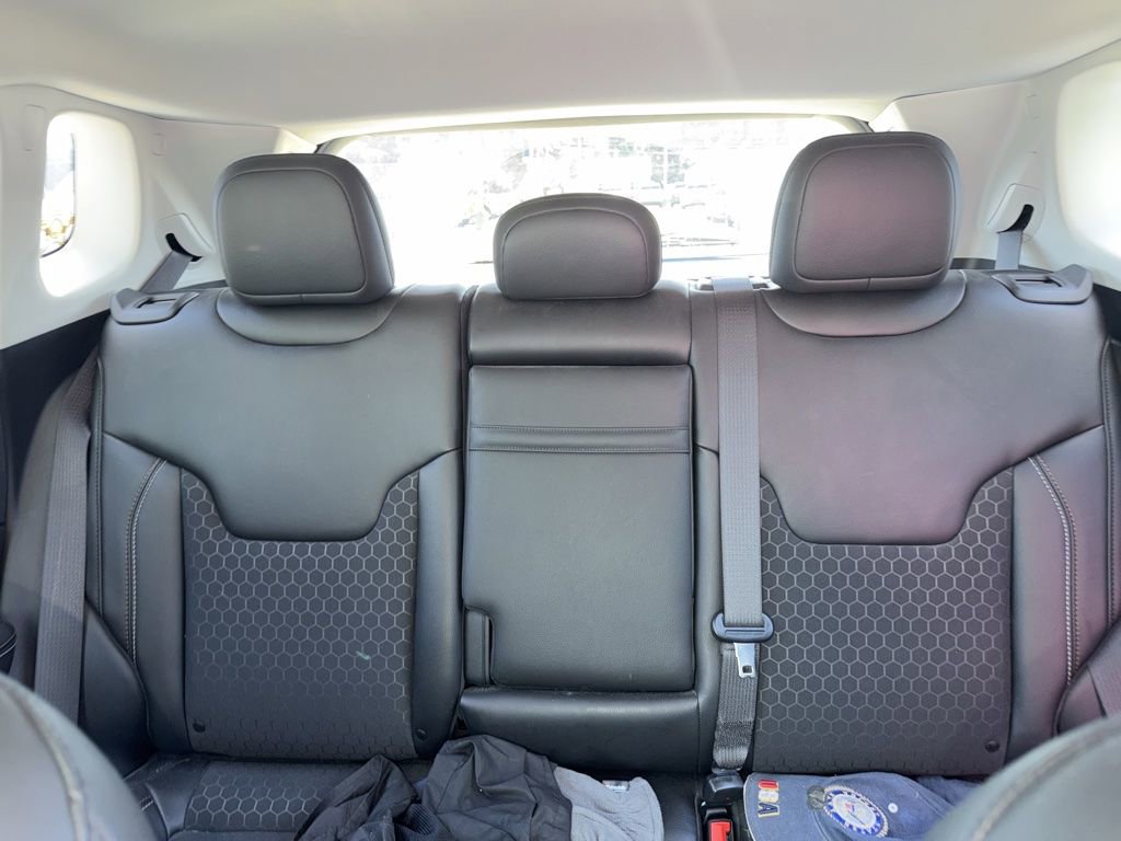 Used 2019 Jeep Compass Latitude FWD image 8