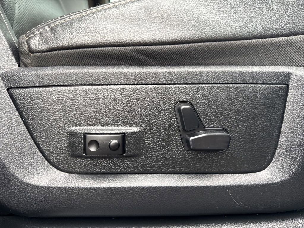 Used 2015 RAM 2500 Laramie w/ Convenience Group image 30