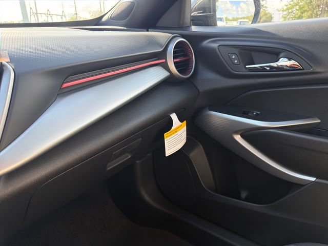 New 2026 Chevrolet Trax RS w/ Sunroof Package FWD image 31