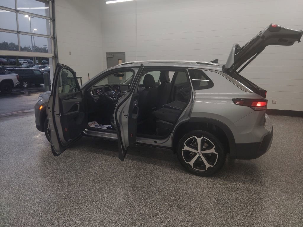 New 2026 Volkswagen Tiguan SE AWD/4WD image 25
