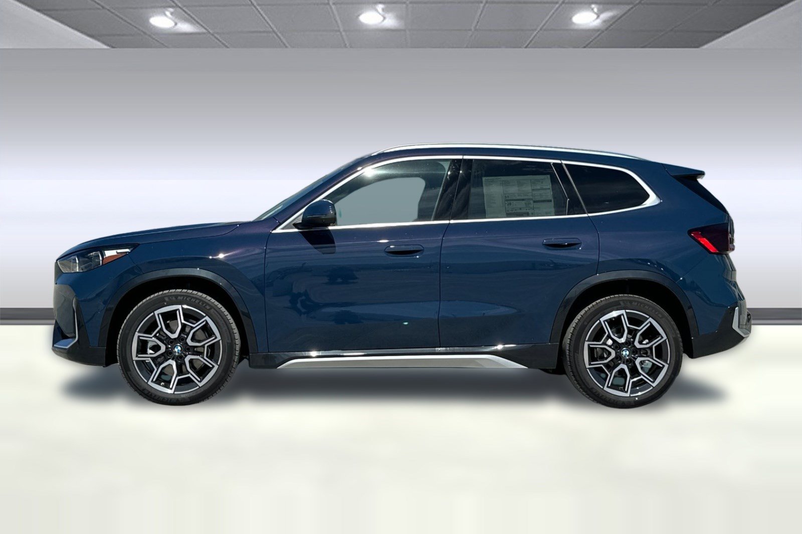 New 2027 BMW X1 xDrive28i AWD/4WD image 2