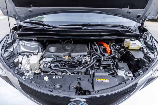 Certified 2024 Toyota Sienna Platinum AWD/4WD image 29