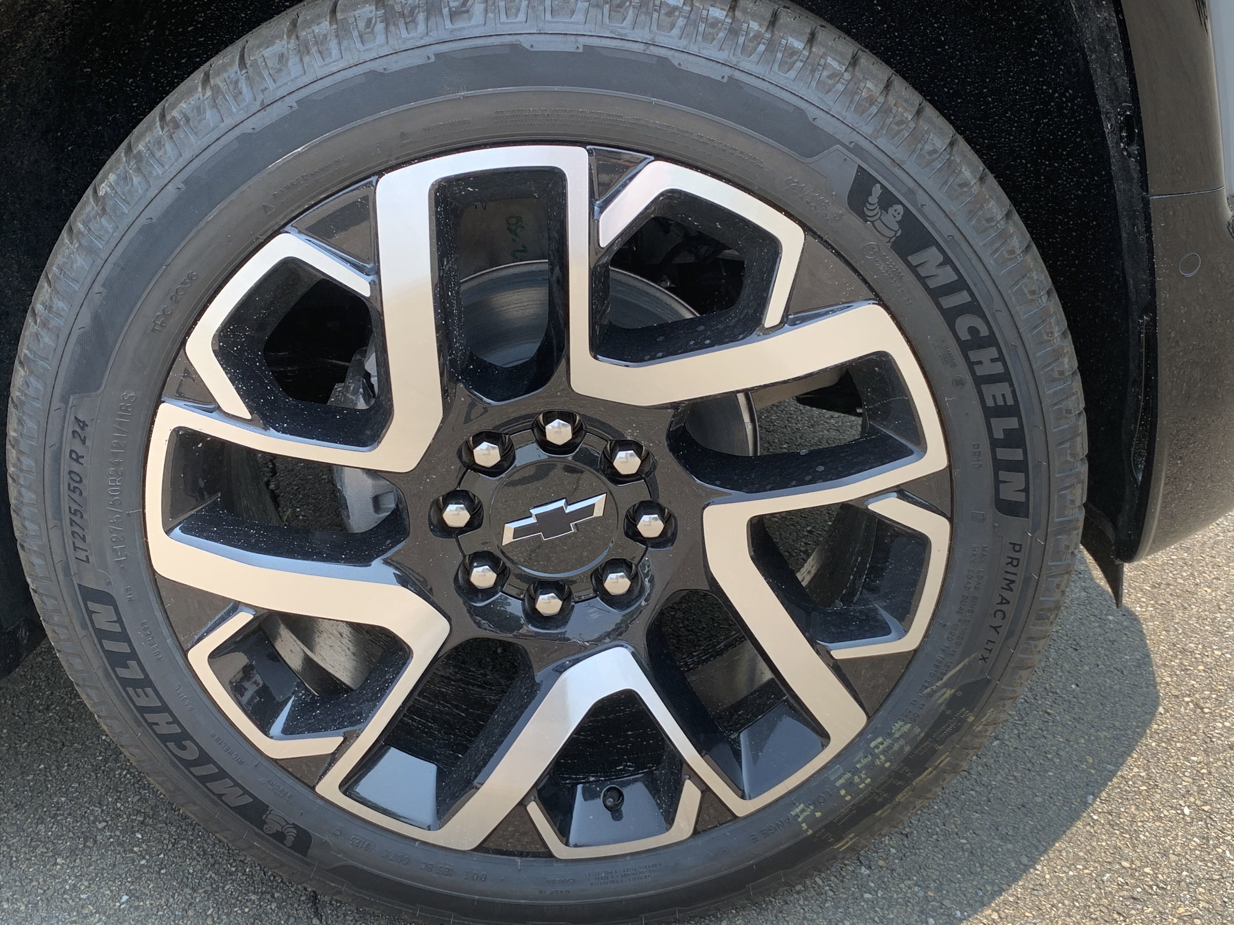 New 2025 Chevrolet Silverado EV RST image 28