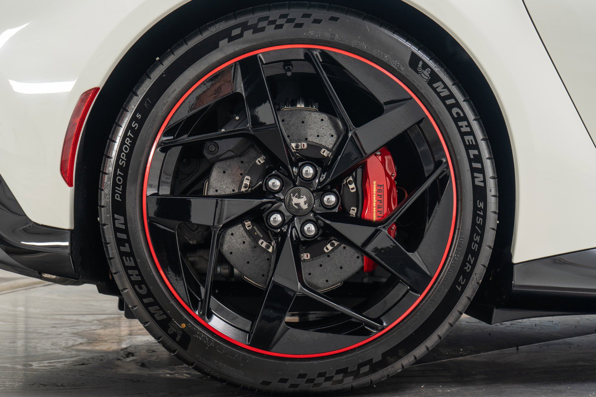 Used 2025 Ferrari 12Cilindri image 44