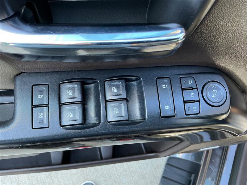 Used 2015 GMC Sierra 1500 Denali RWD image 28