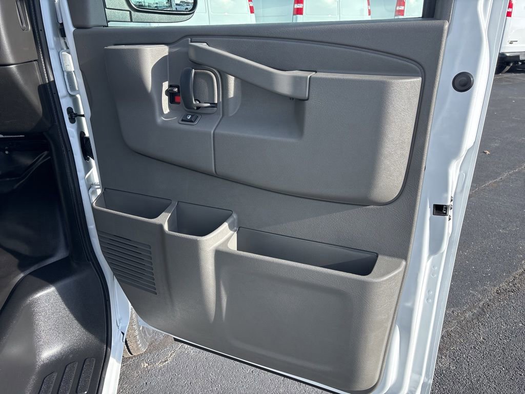 New 2025 Chevrolet Express 2500 w/ Driver Convenience Package image 42