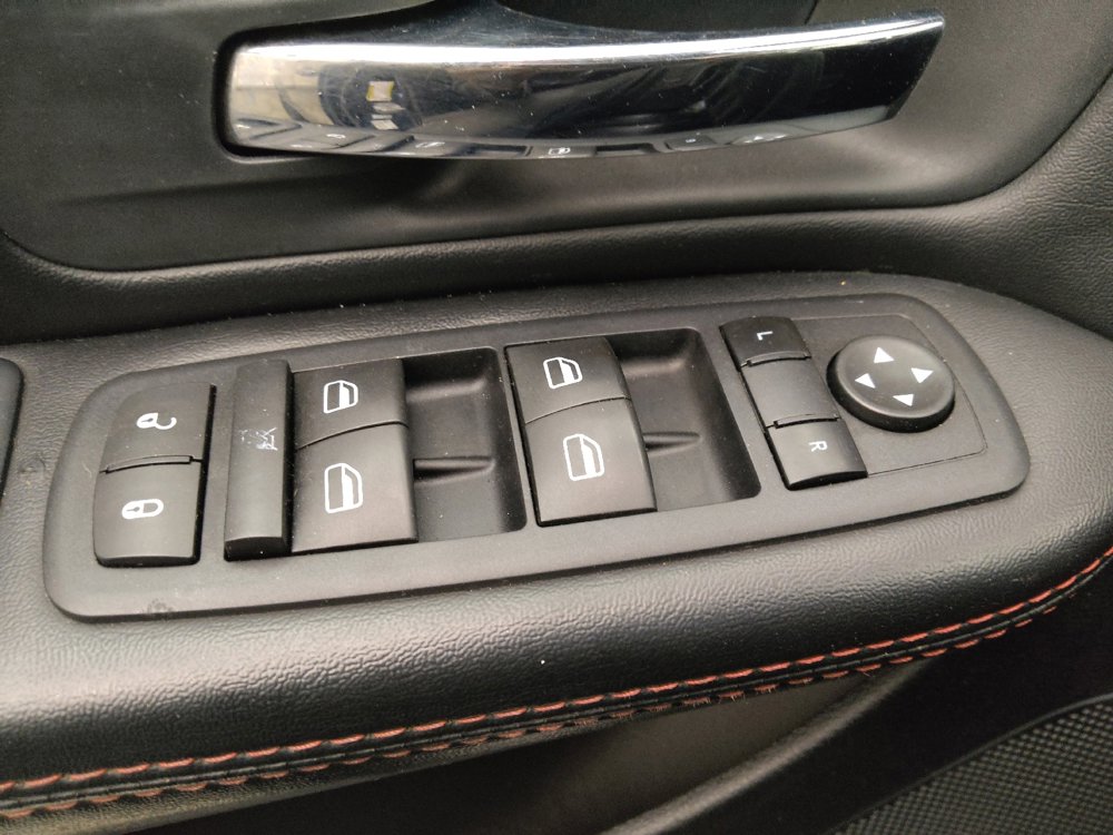 Used 2019 Dodge Grand Caravan GT FWD image 27
