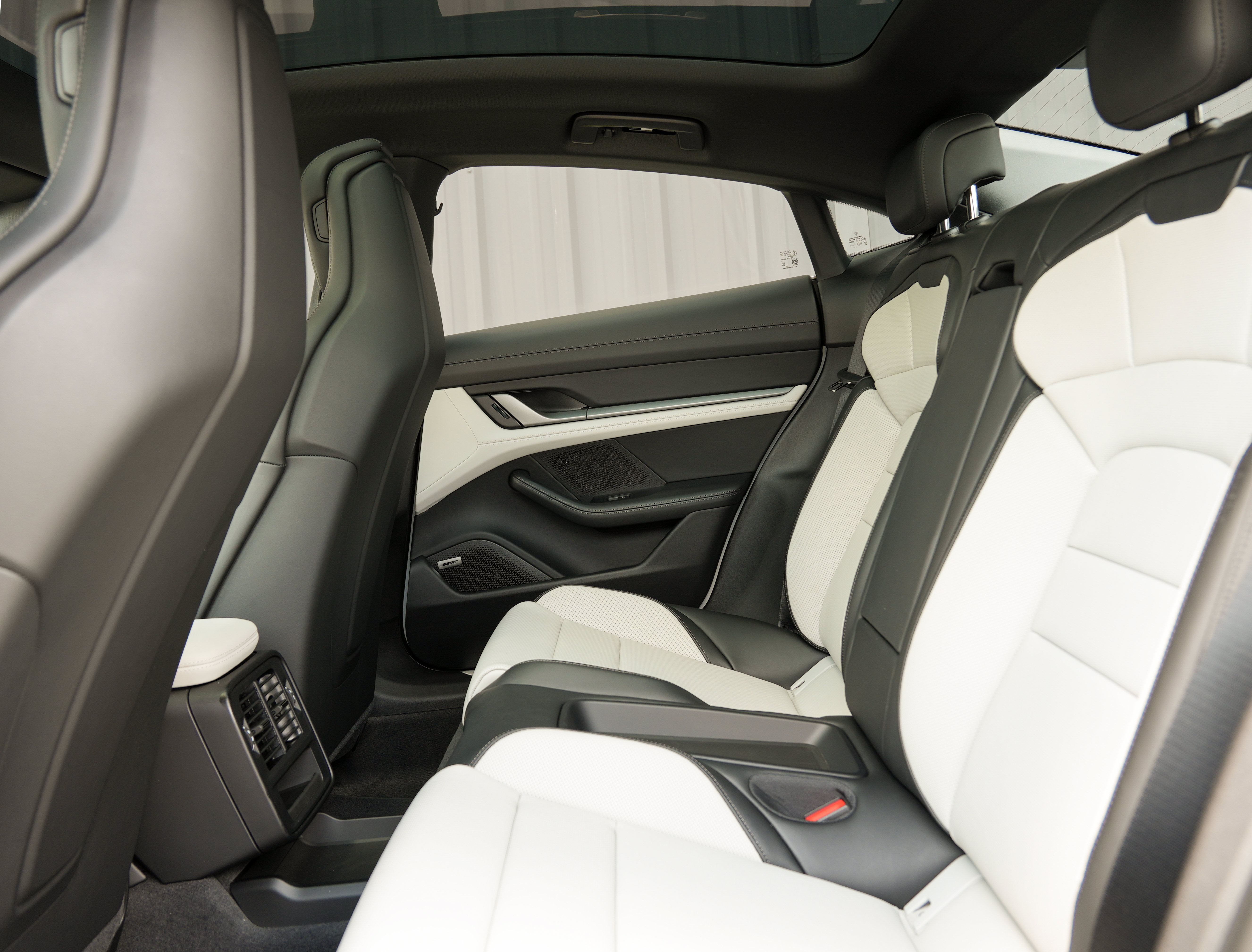 New 2026 Porsche Taycan 4S AWD/4WD image 16