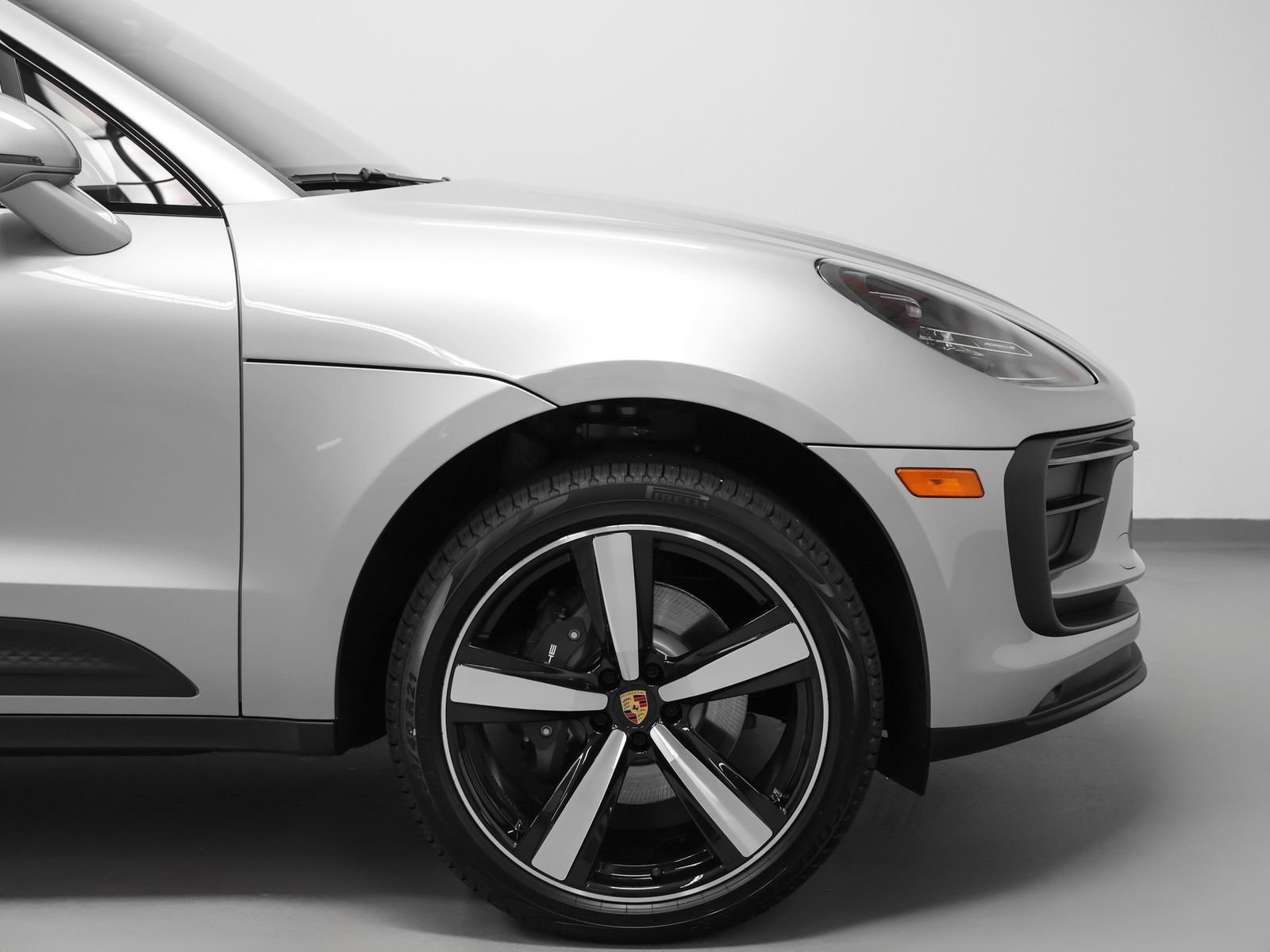 New 2026 Porsche Macan AWD/4WD image 14