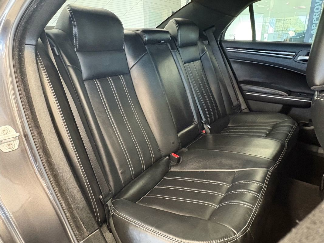 Used 2017 Chrysler 300 S image 22