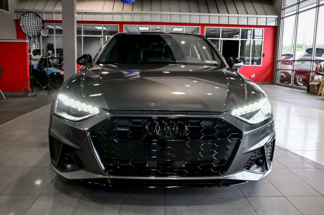 Used 2023 Audi A4 2.0T Prestige AWD/4WD image 2