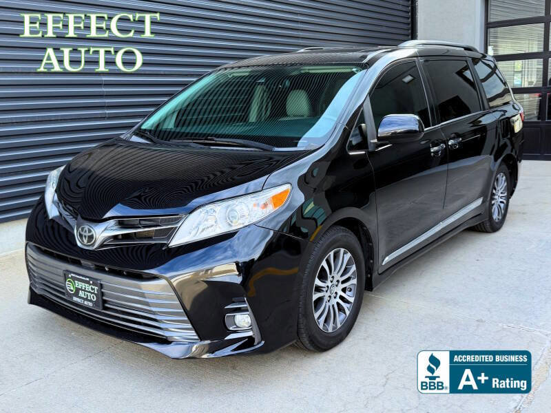 Used 2019 Toyota Sienna XLE w/ XLE Navigation Package
