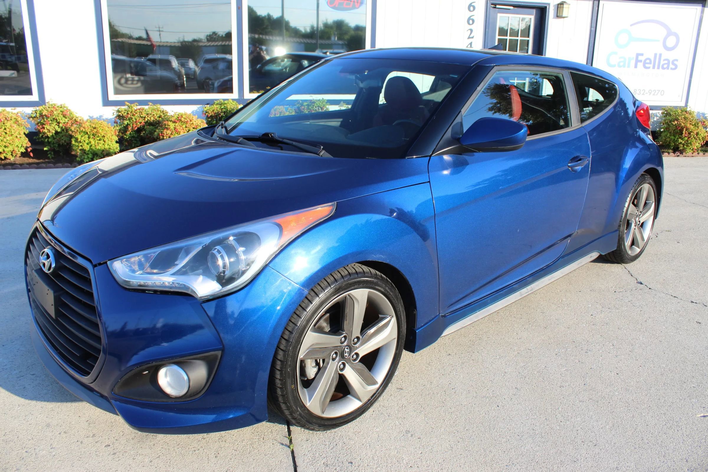 Used 2015 Hyundai Veloster Turbo R-Spec FWD image 25