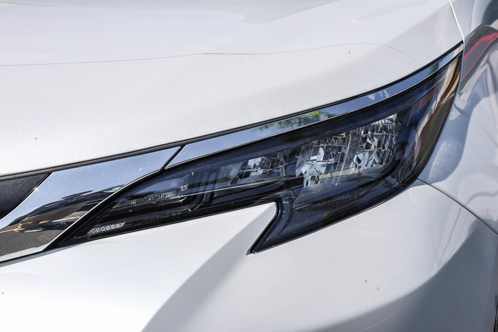 Used 2024 Toyota Sienna XLE w/ XLE Plus Package AWD/4WD image 26