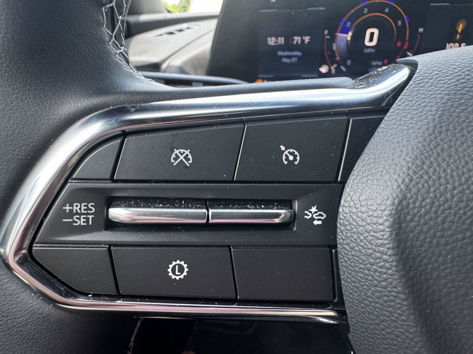 Used 2026 Chevrolet Traverse LT w/ Midnight/Sport Edition FWD image 19