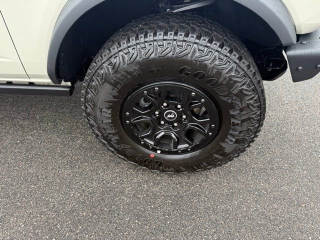 New 2025 Ford Bronco Badlands image 16