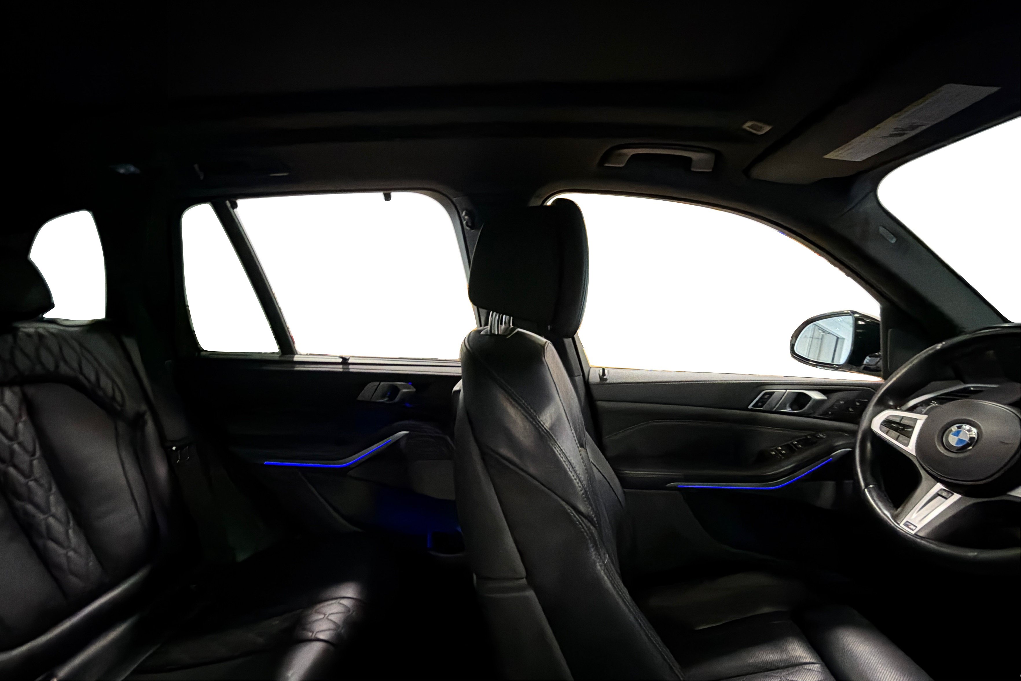 Used 2022 BMW X5 M50i w/ Executive Package AWD/4WD image 45