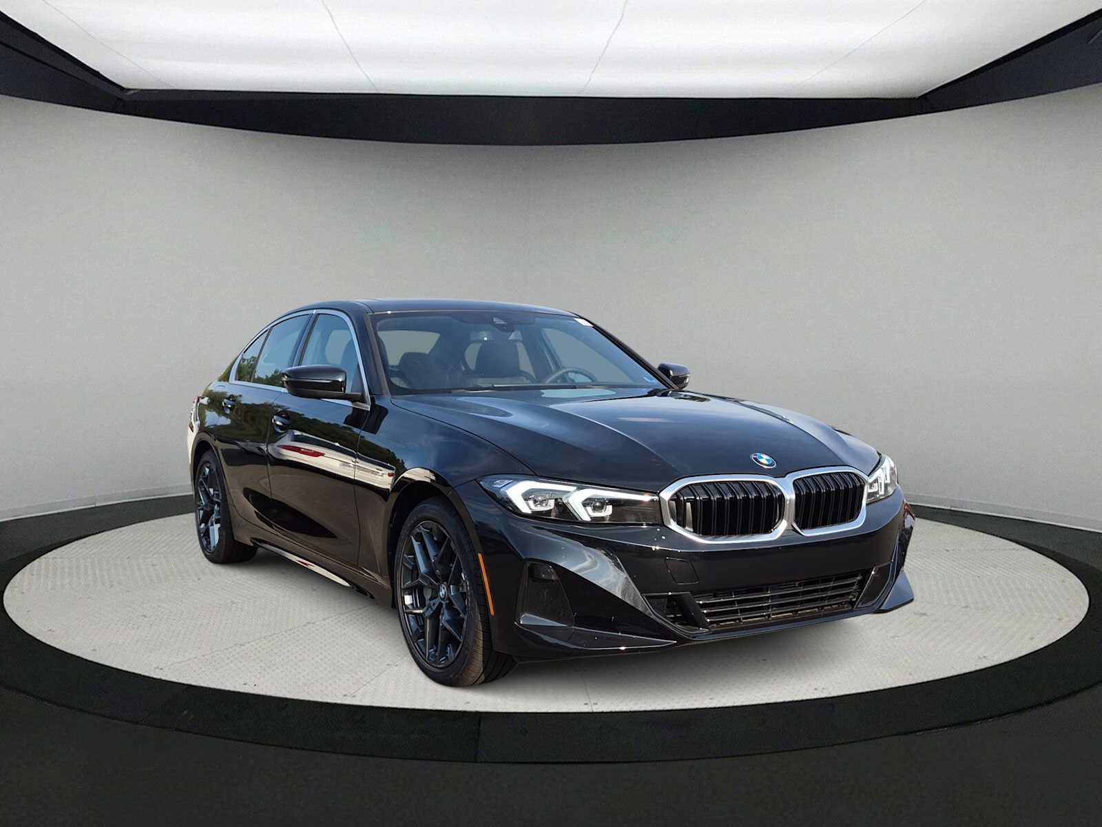 New 2026 BMW 330i Sedan RWD image 2