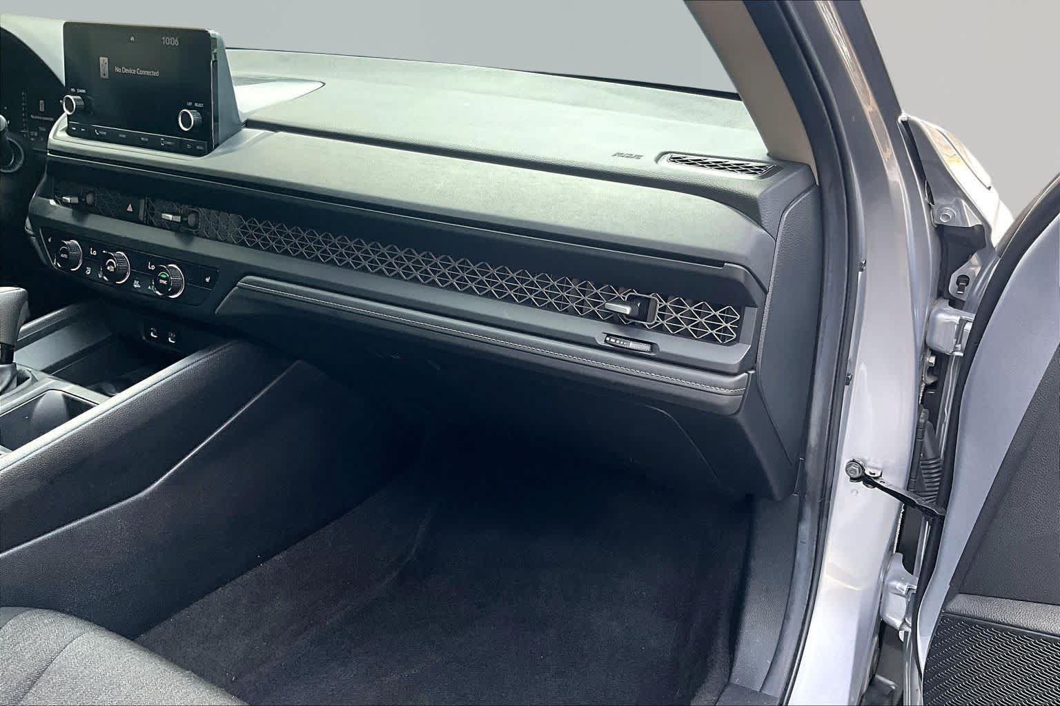 Used 2024 Honda Accord EX image 19