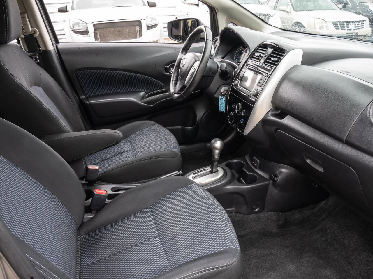 Used 2017 Nissan Versa Note SV image 19