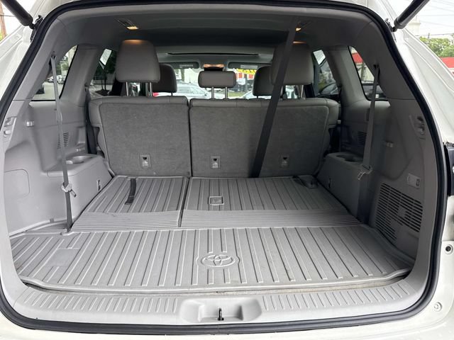 Used 2018 Toyota Highlander Limited AWD/4WD image 24