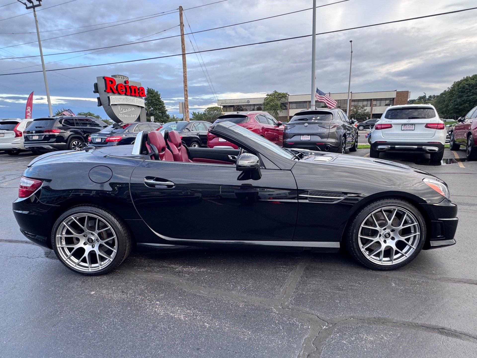 Used 2013 Mercedes-Benz SLK 250 image 13