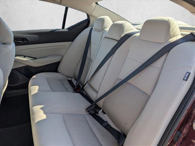 Used 2025 Nissan Altima 2.5 SV FWD image 23