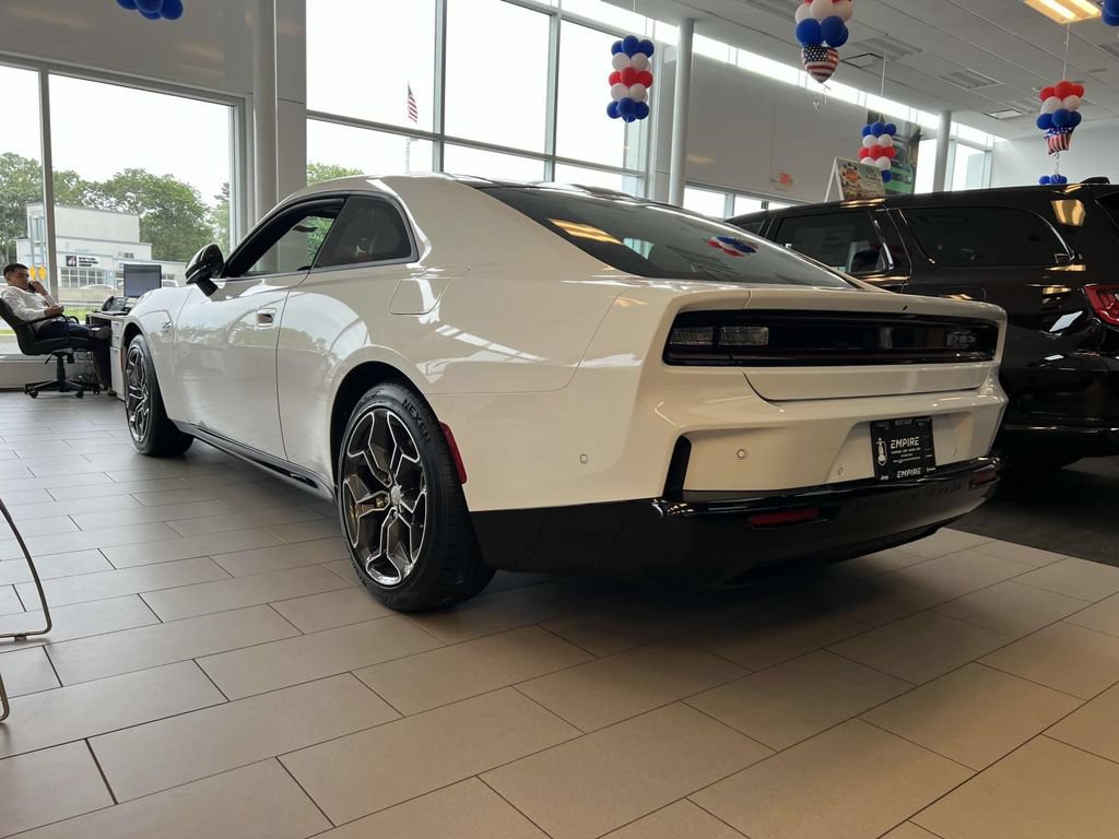 New 2024 Dodge Charger Daytona R/T w/ Plus Group AWD/4WD image 3