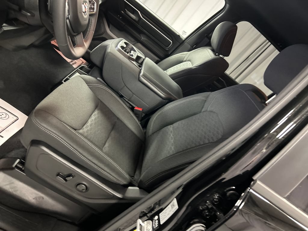 Used 2026 RAM 1500 Big Horn AWD/4WD image 12