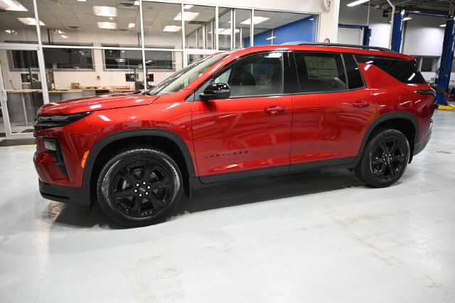 New 2027 Chevrolet Traverse LT w/ Midnight/Sport Edition FWD image 7