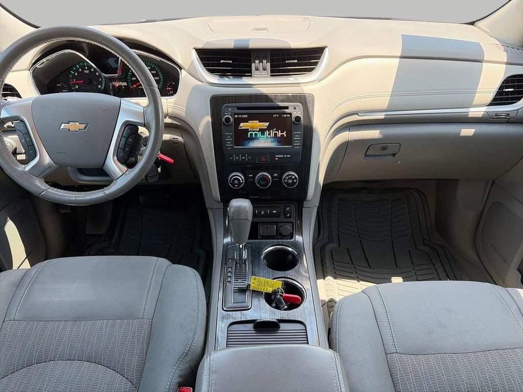 Used 2016 Chevrolet Traverse LT w/ Style and Technology Package AWD/4WD image 10