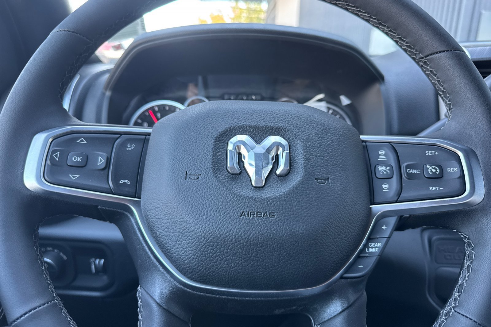 New 2026 RAM 3500 Big Horn AWD/4WD image 22