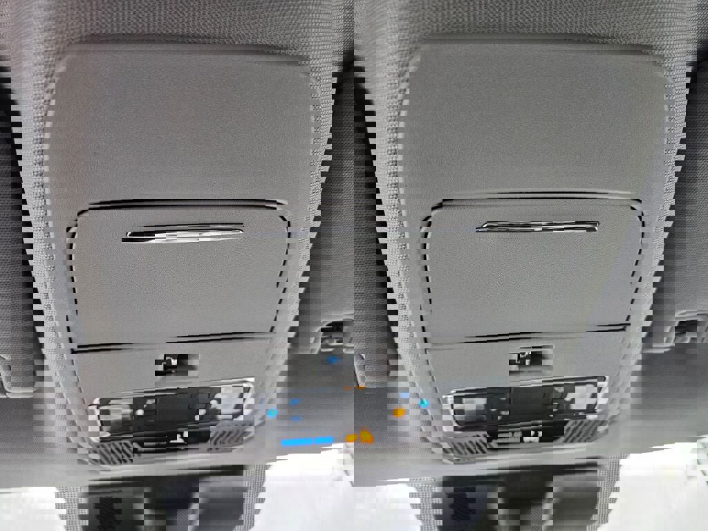 Used 2022 Ford F150 Lariat w/ Equipment Group 502A High image 12