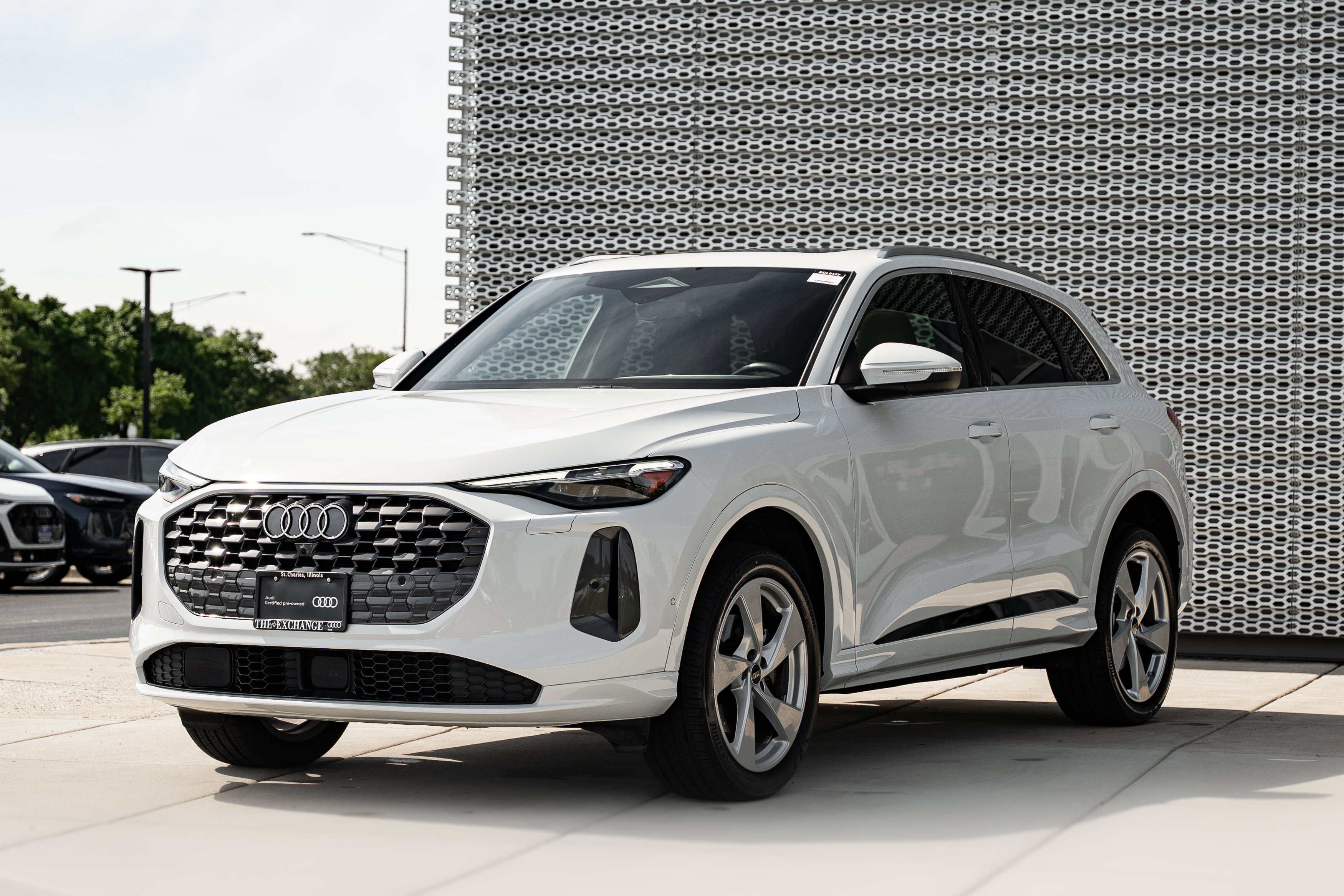 Certified 2025 Audi Q5 Premium w/ Premium Plus AWD/4WD image 7
