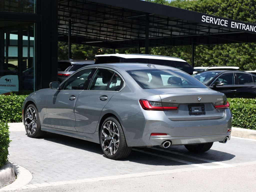 Used 2026 BMW 330i xDrive Sedan w/ Premium Package AWD/4WD image 5