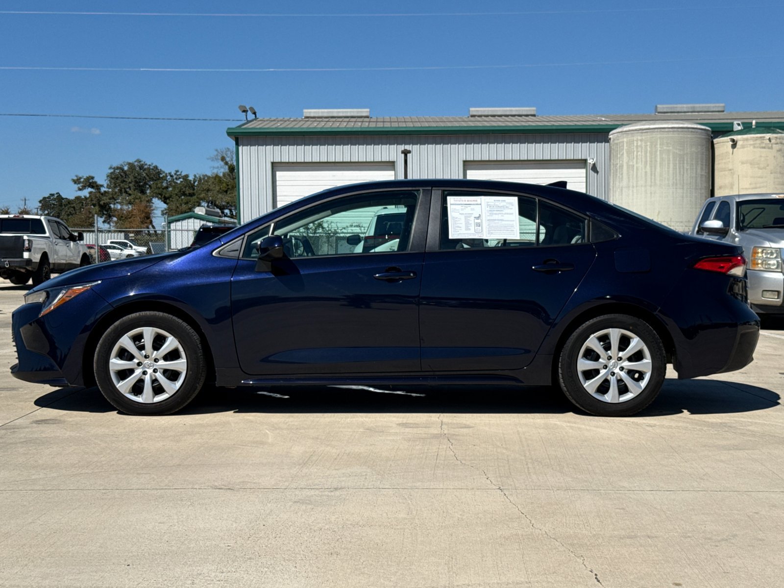 Certified 2025 Toyota Corolla LE FWD image 2