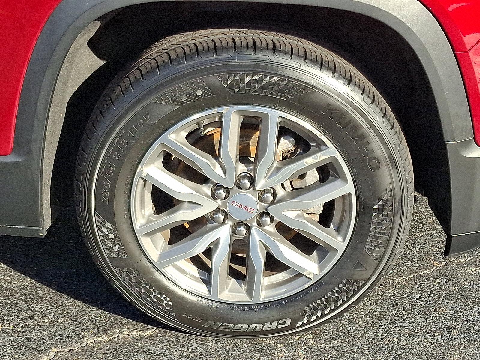 Used 2019 GMC Acadia SLE w/ LPO, Floor Liner Package image 8