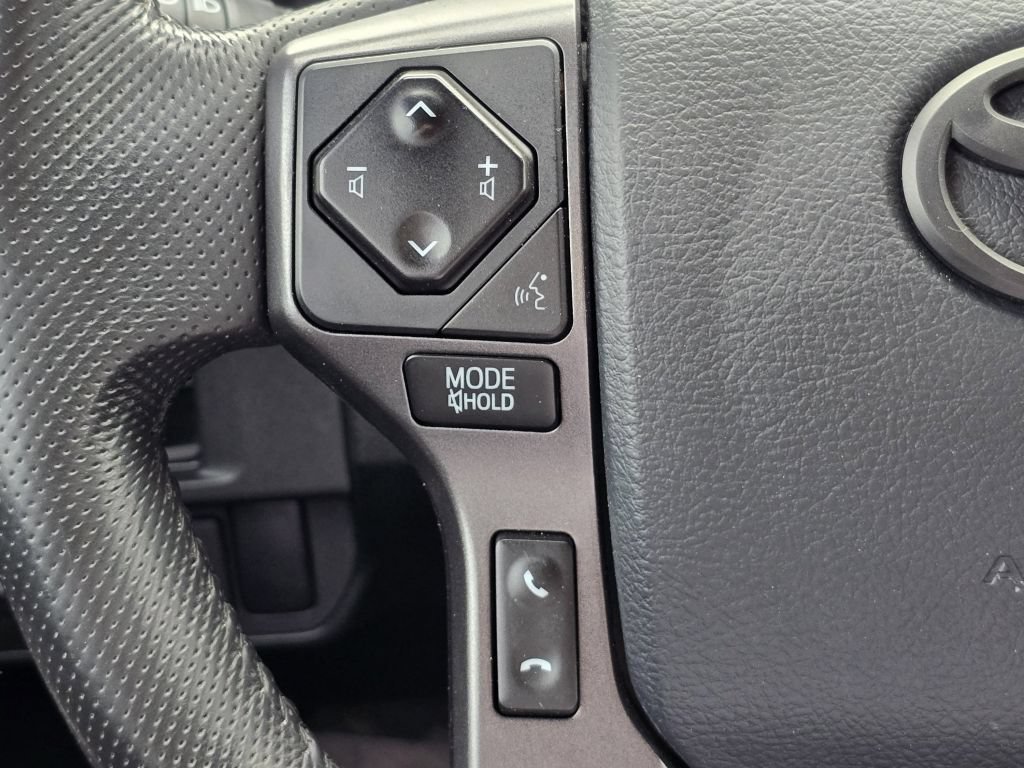 Used 2019 Toyota Tacoma TRD Off-Road AWD/4WD image 13