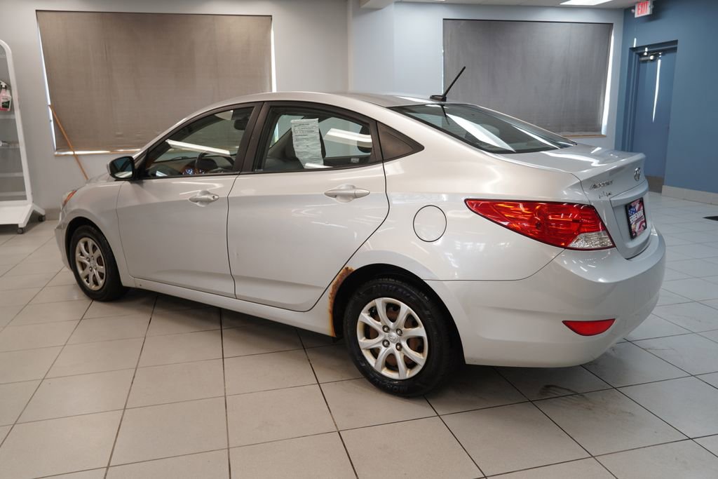 Used 2013 Hyundai Accent GLS image 7