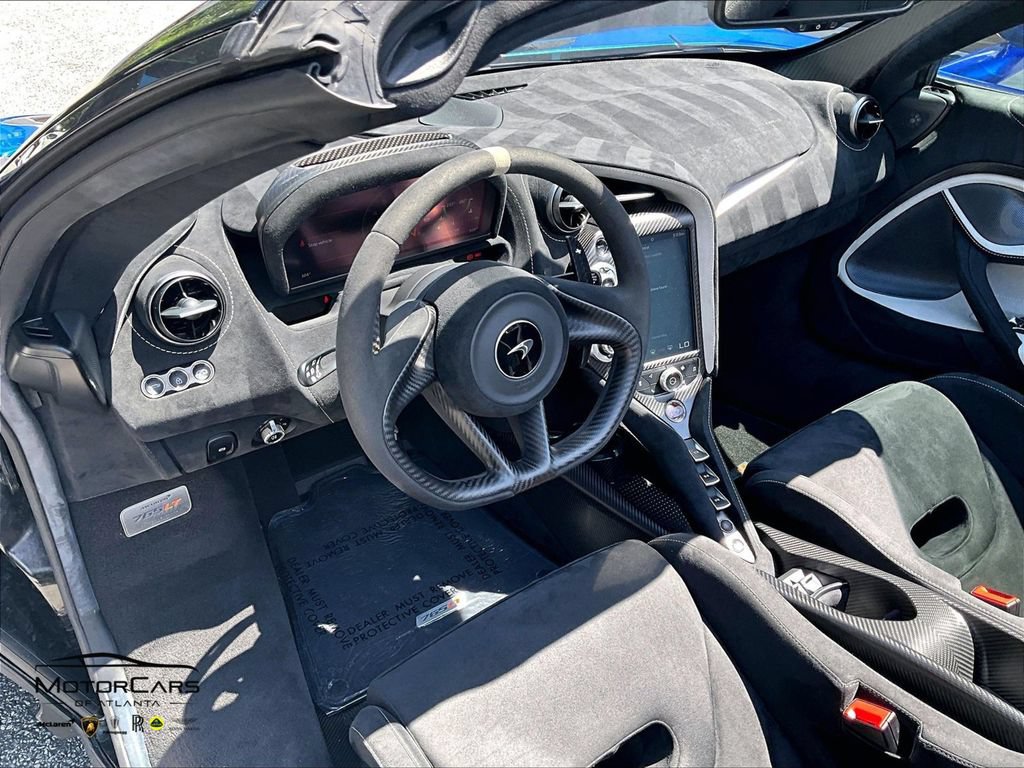Used 2022 McLaren 765LT RWD image 11