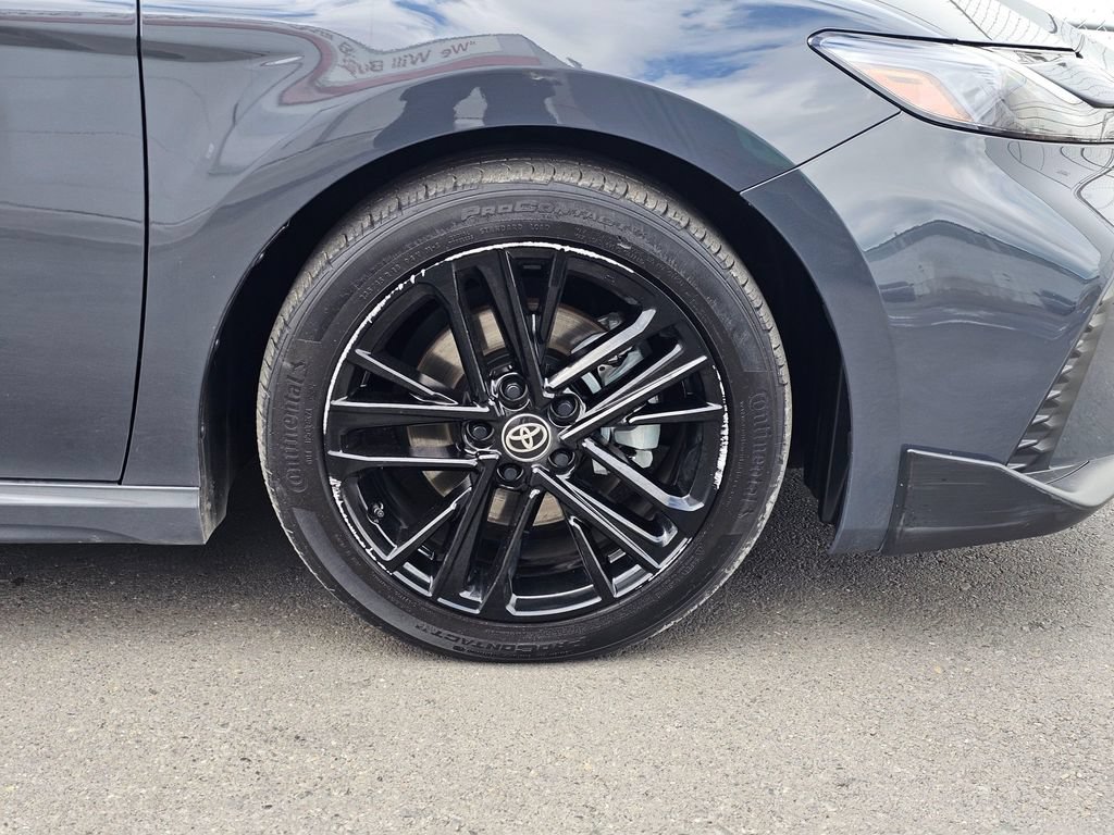 Used 2025 Toyota Camry SE FWD image 10