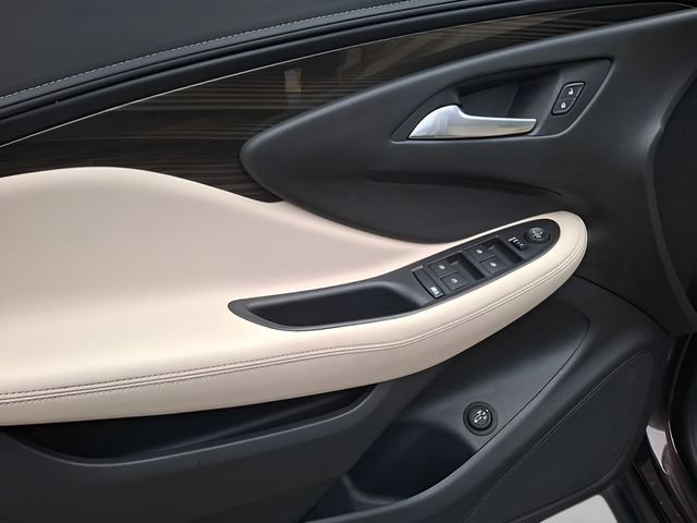 Used 2020 Buick Envision Preferred AWD/4WD image 8