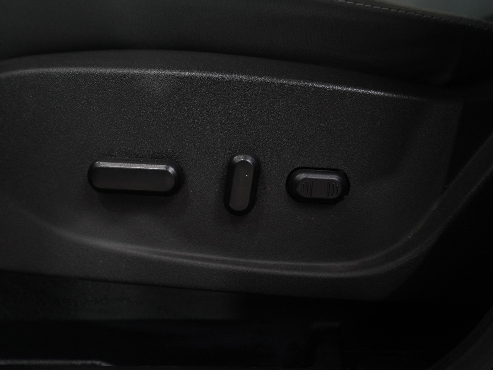 Used 2015 Ford Escape SE image 23