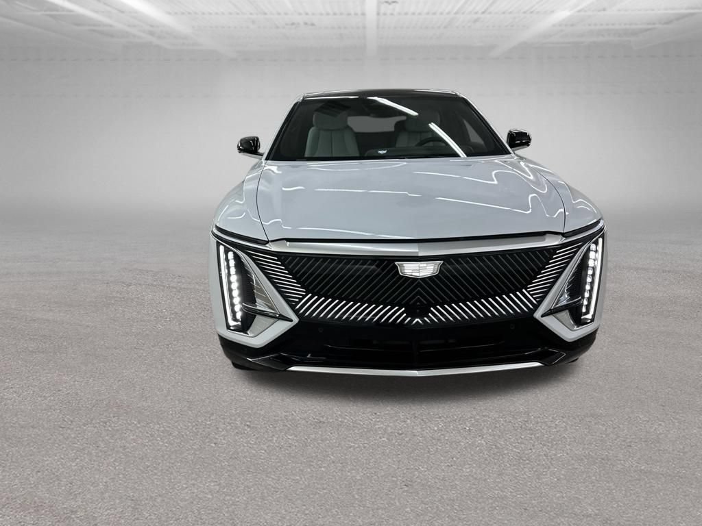 New 2026 Cadillac Lyriq Luxury AWD/4WD image 3