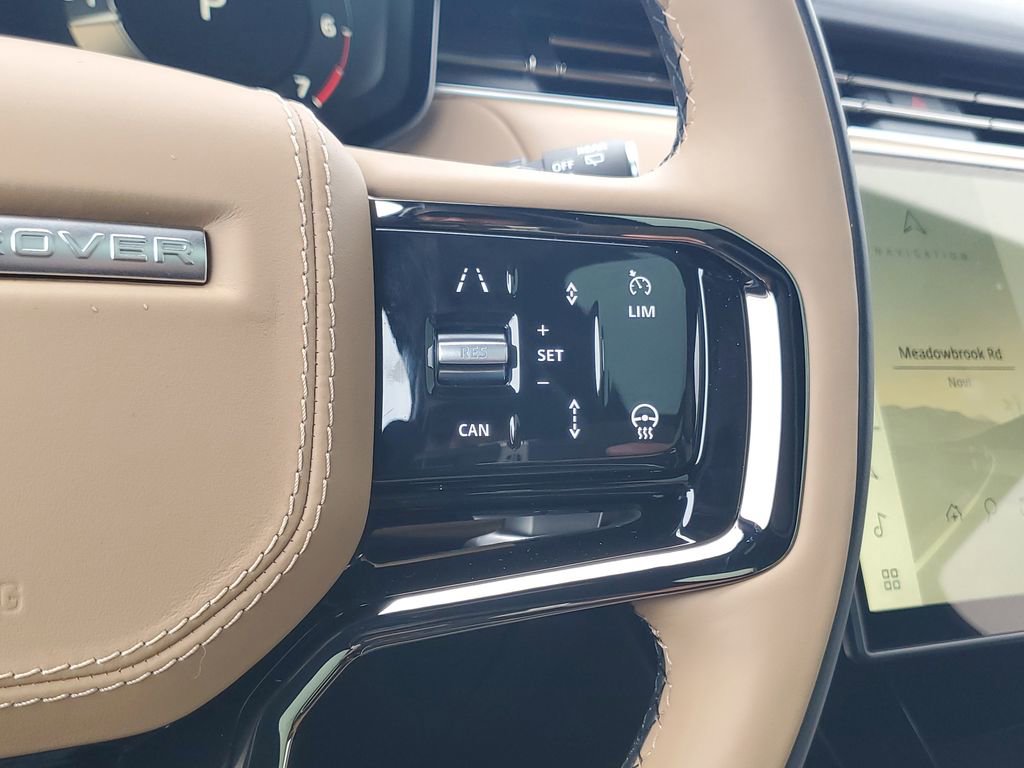 New 2026 Land Rover Range Rover Sport Dynamic SE AWD/4WD image 17