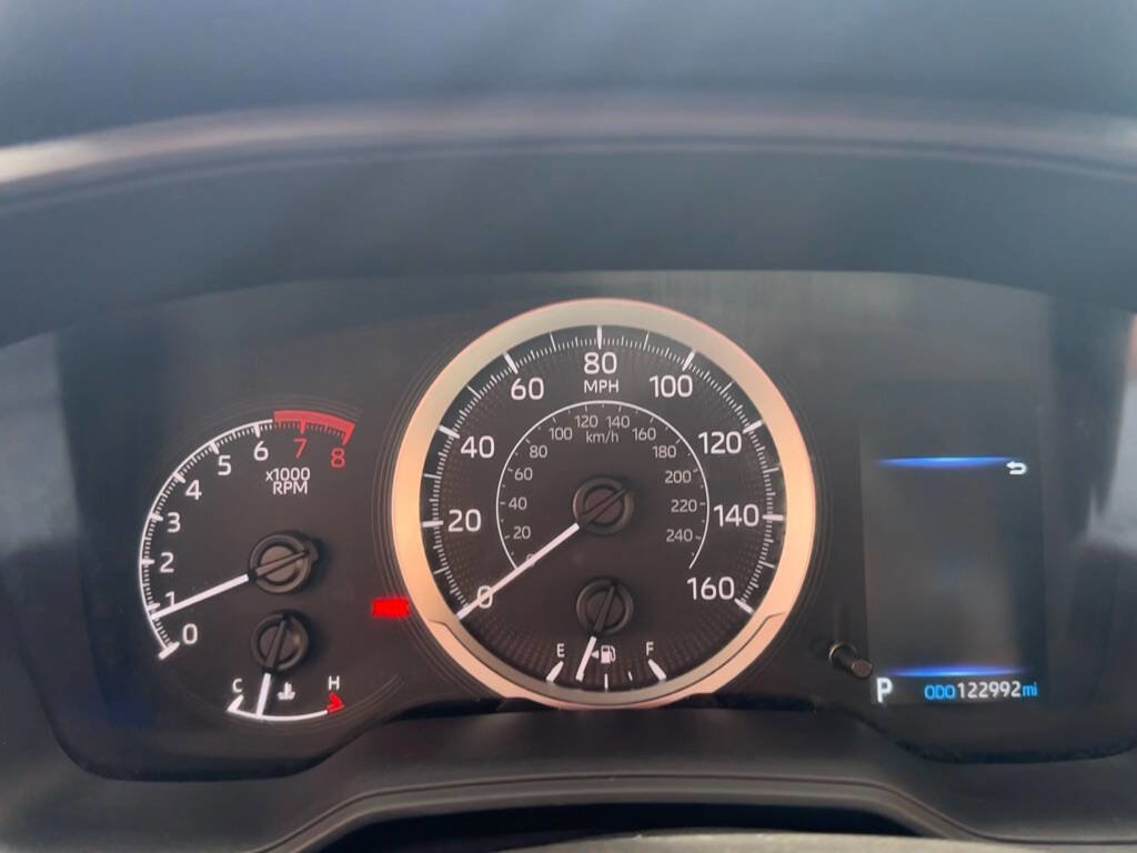 Used 2021 Toyota Corolla LE image 13