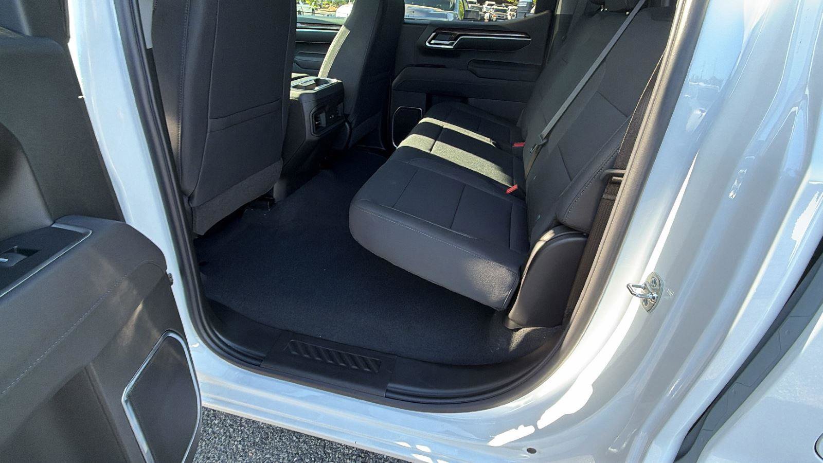 New 2026 Chevrolet Silverado 1500 RST AWD/4WD image 16