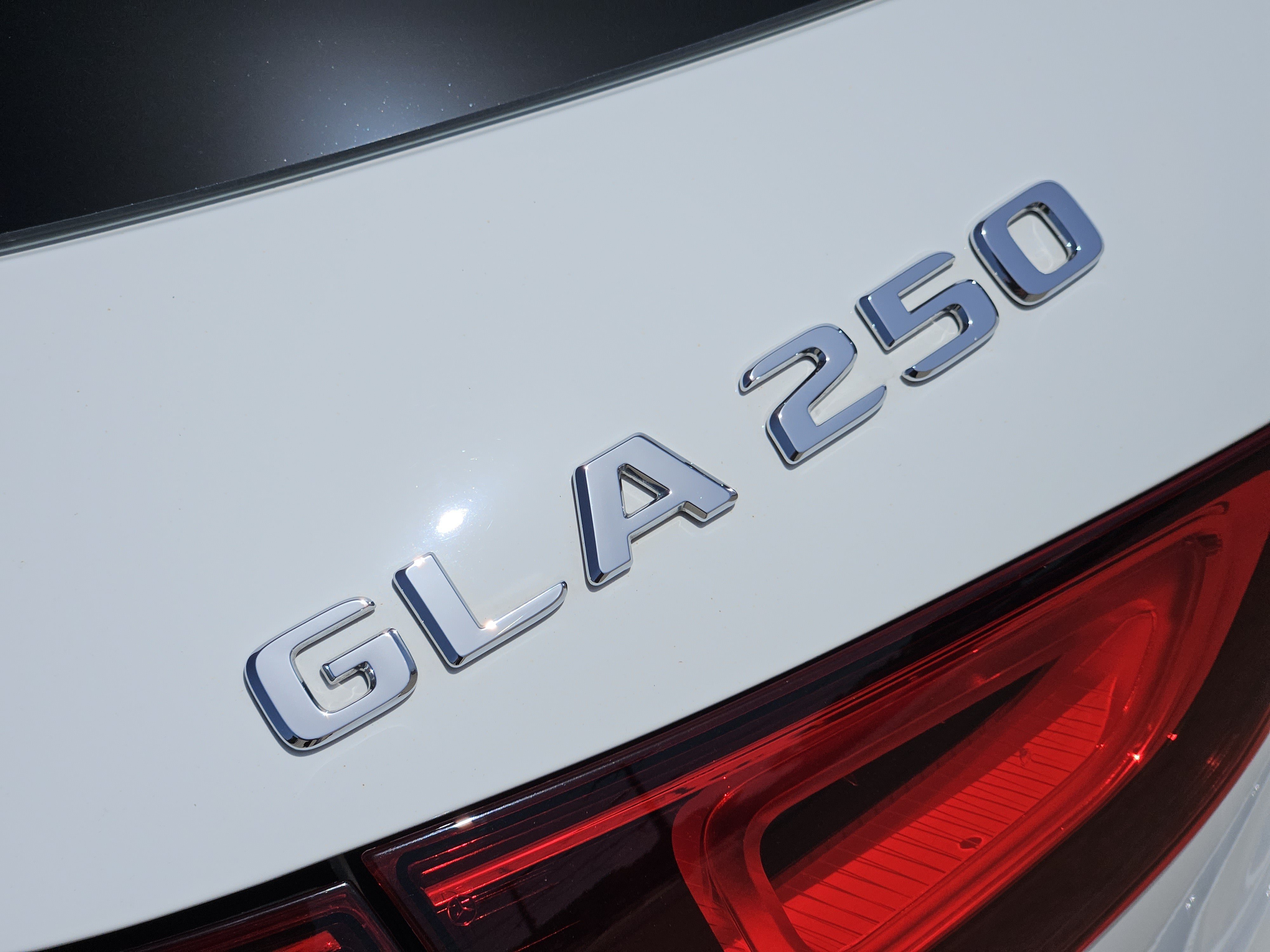 Certified 2022 Mercedes-Benz GLA 250 w/ Premium Package Lite image 31